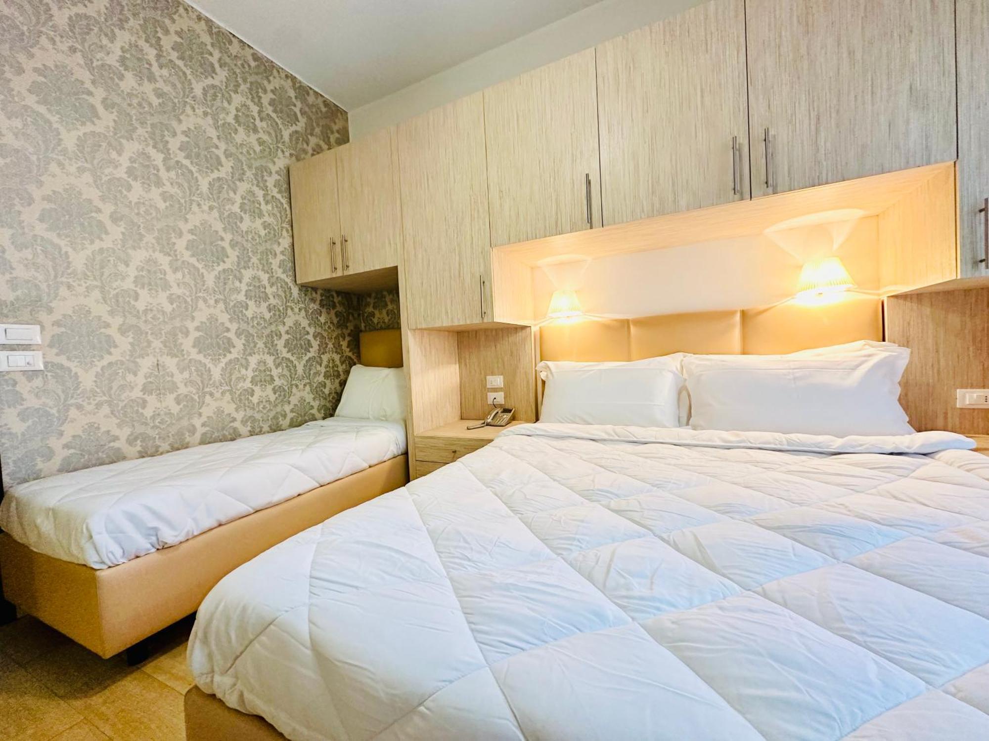 Hotel Miramare - Spa & Suites - Free Breakfast & Brunch Until 13-00 Cervia Habitación foto